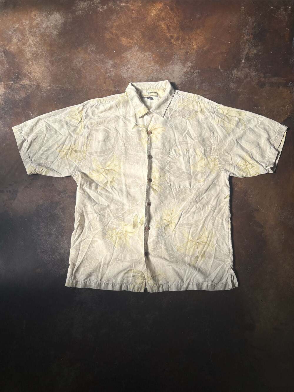 Tommy Bahama Mens 100% Silk Short Sleeve Beige Floral Hawaiian Button Up Shirt